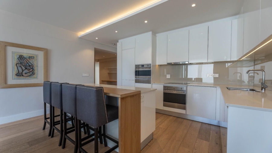 2 Bedroom Property for Sale in Sea Point Western Cape